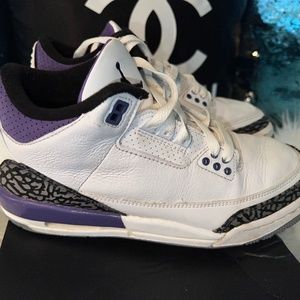 Jordan 3 Retro Mid Dark Iris grade school size 6Y (( pre-owned))